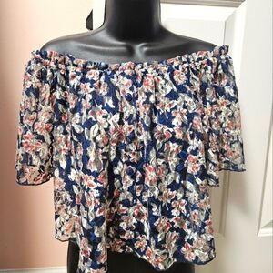 Daytrip Off the Shoulder Crop Top